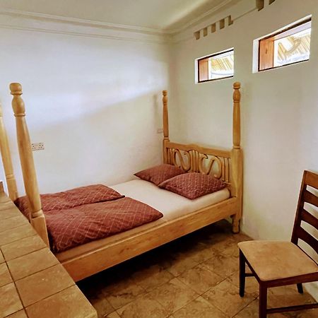 Banda Lodge Masaka Екстер'єр фото