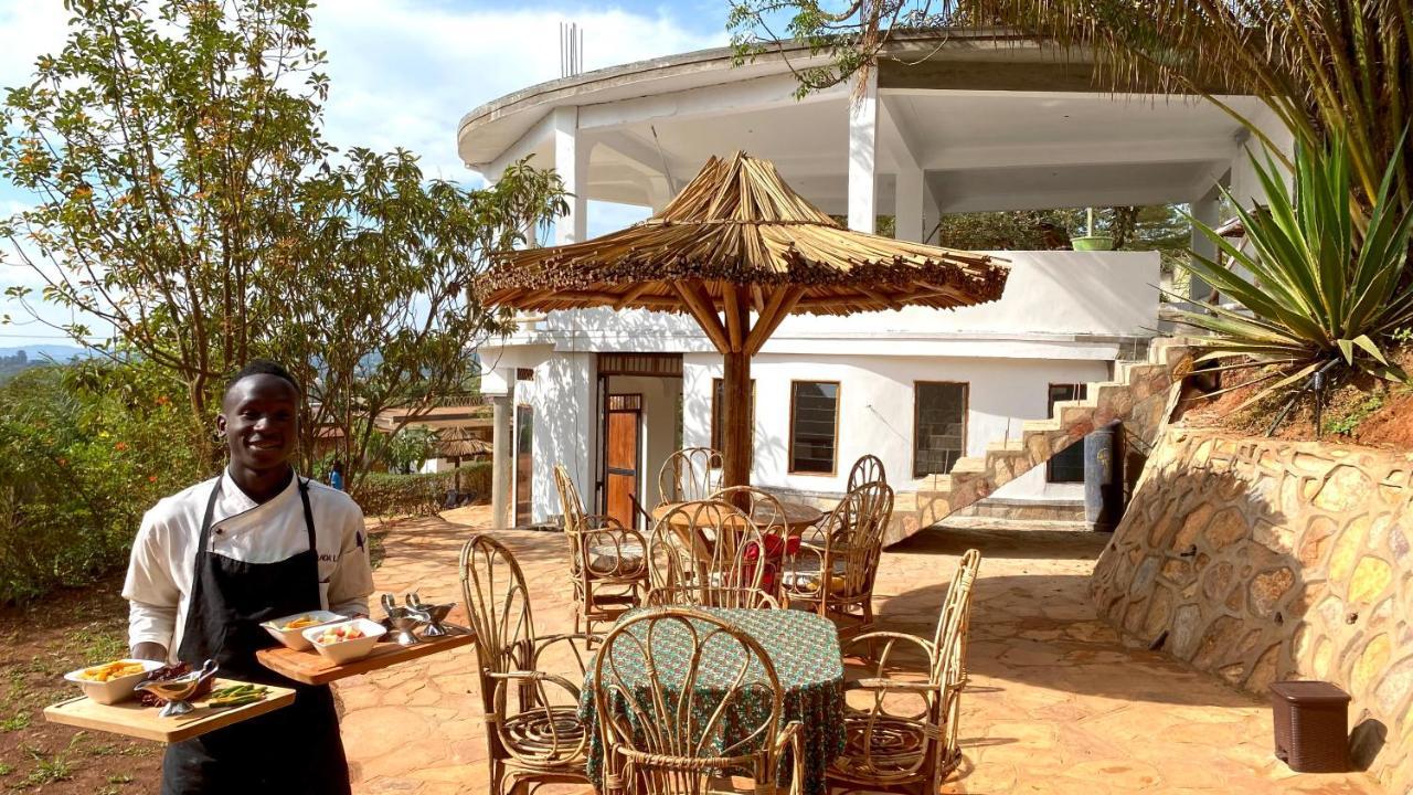 Banda Lodge Masaka Екстер'єр фото