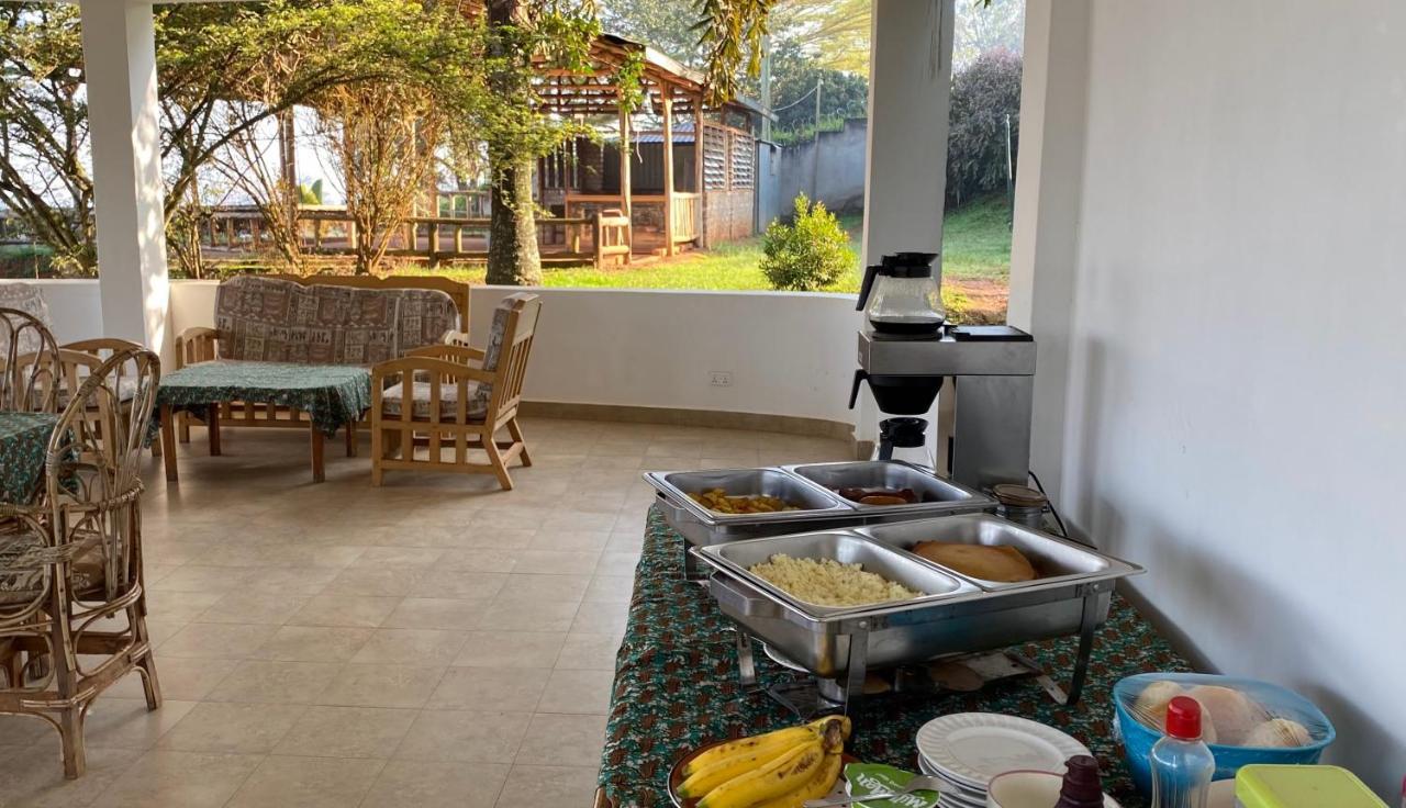 Banda Lodge Masaka Екстер'єр фото