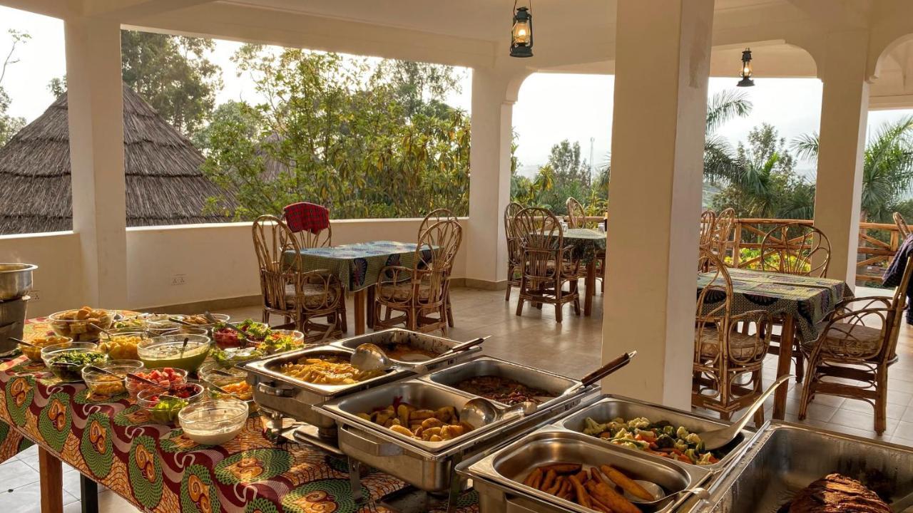 Banda Lodge Masaka Екстер'єр фото