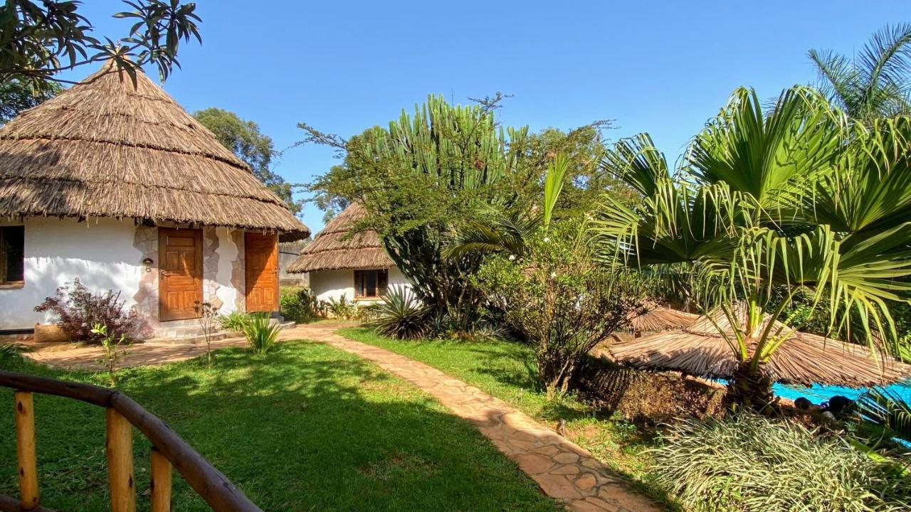Banda Lodge Masaka Екстер'єр фото